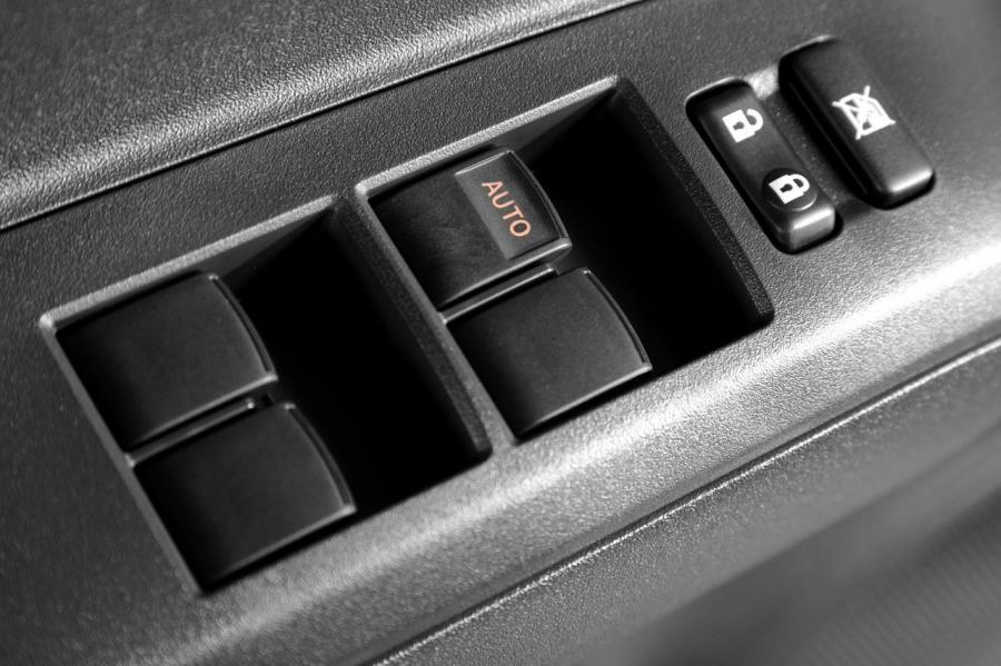  Scion xB 2011 года  (фото 17 из 58)